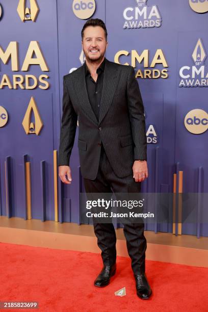 Luke Bryan attends The 58th Annual CMA Awards at Music City Center on November 20, 2024 in Nashville, Tennessee.