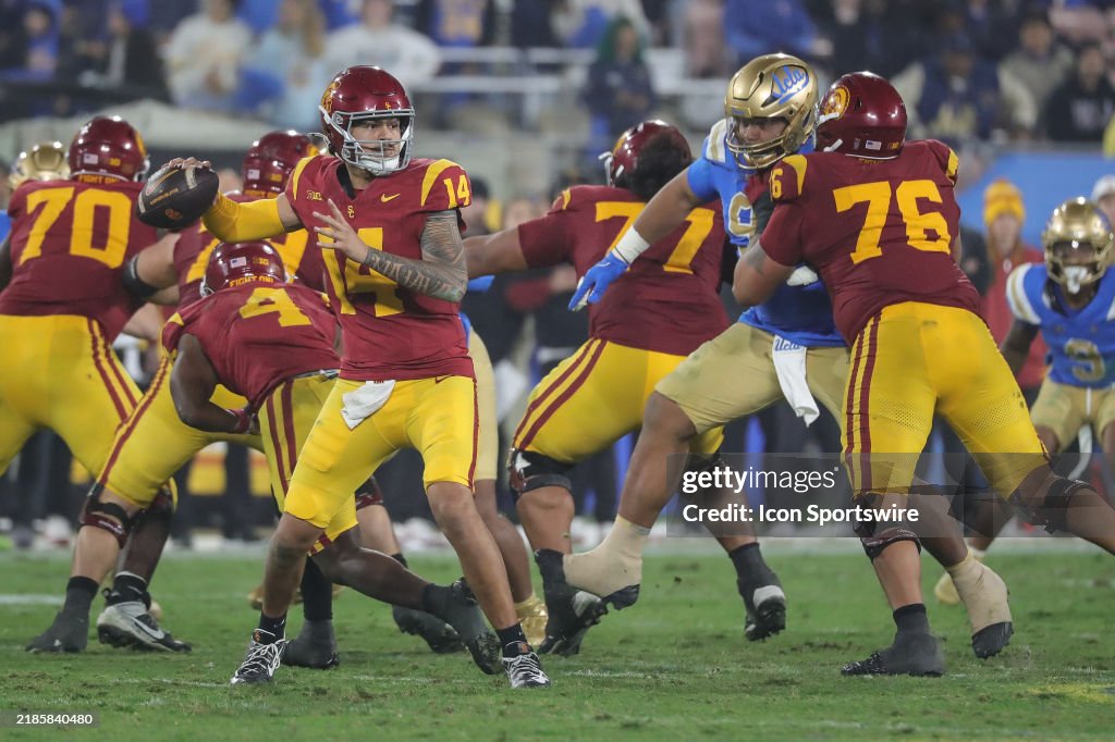 COLLEGE FOOTBALL: NOV 23 USC at UCLA