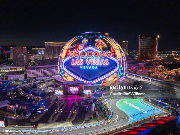 the sphere in las vegas during the formula 1 race. aerial view, night. - las vegas photos et images de collection