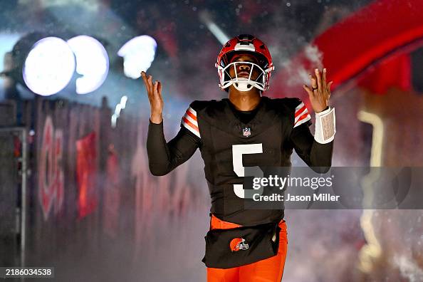Pittsburgh Steelers v Cleveland Browns Pittsburgh Steelers v Cleveland Browns