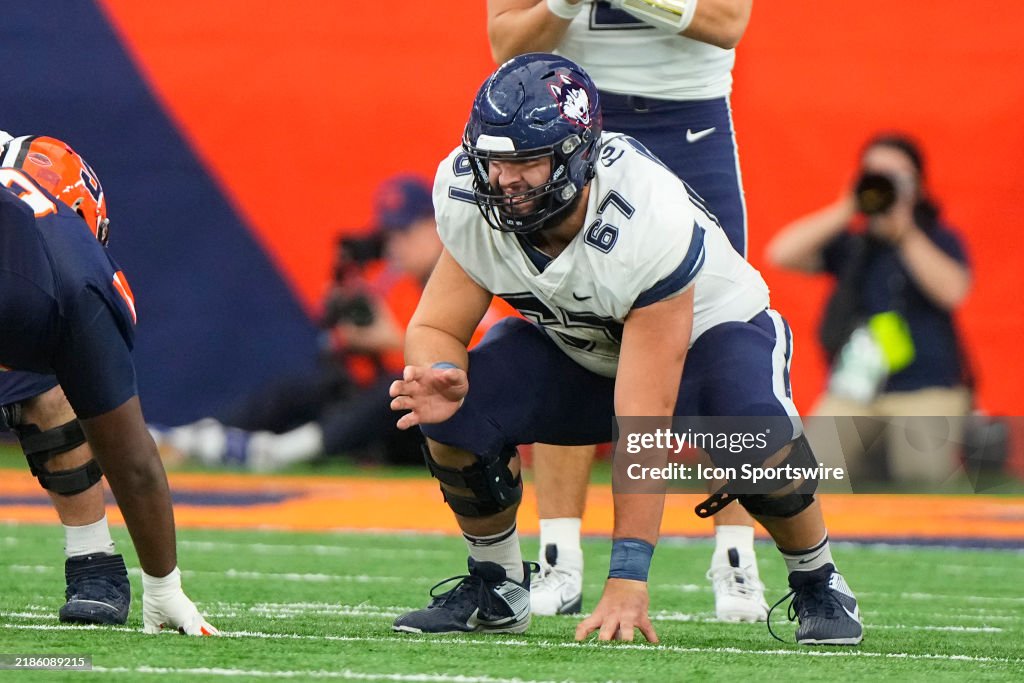 COLLEGE FOOTBALL: NOV 23 UConn at Syracuse