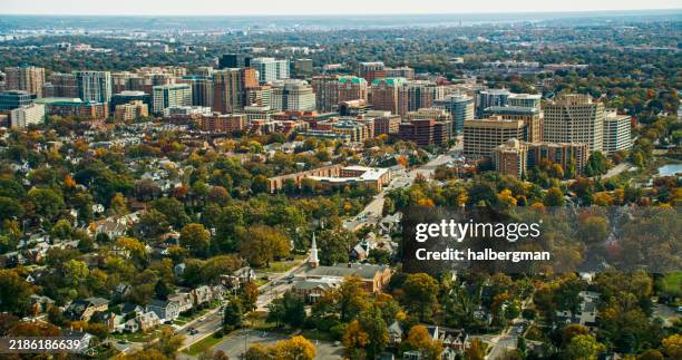 office buildings in arlington, va - arlington virginia stockfoto's en -beelden