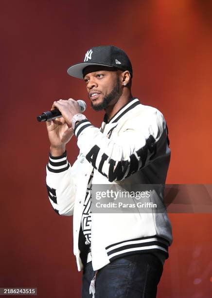 Papoose Rapping 9,107 Papoose Stock Photos, High-Res Pictures, and Images - Getty Images