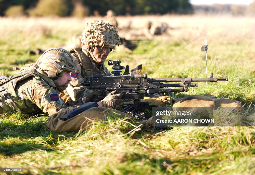 BRITAIN-ROYALS-DEFENCE-ARMY