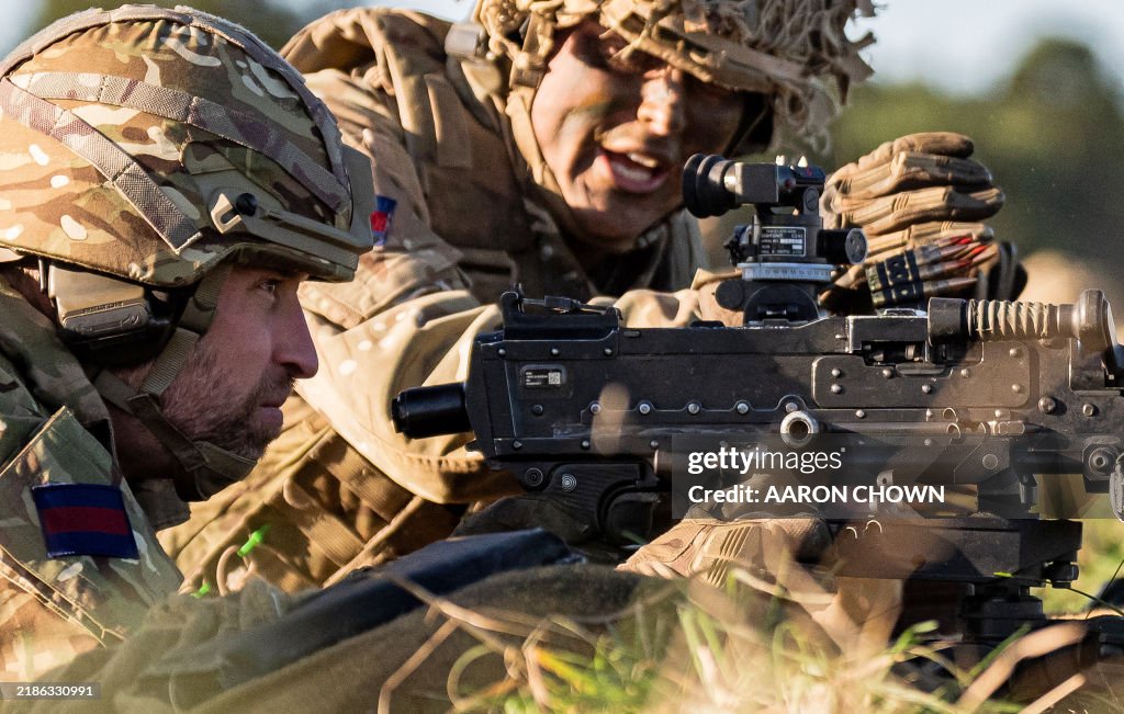 BRITAIN-ROYALS-DEFENCE-ARMY