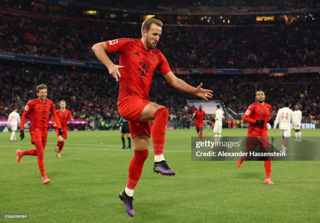 FC Bayern München v FC Augsburg - Bundesliga
