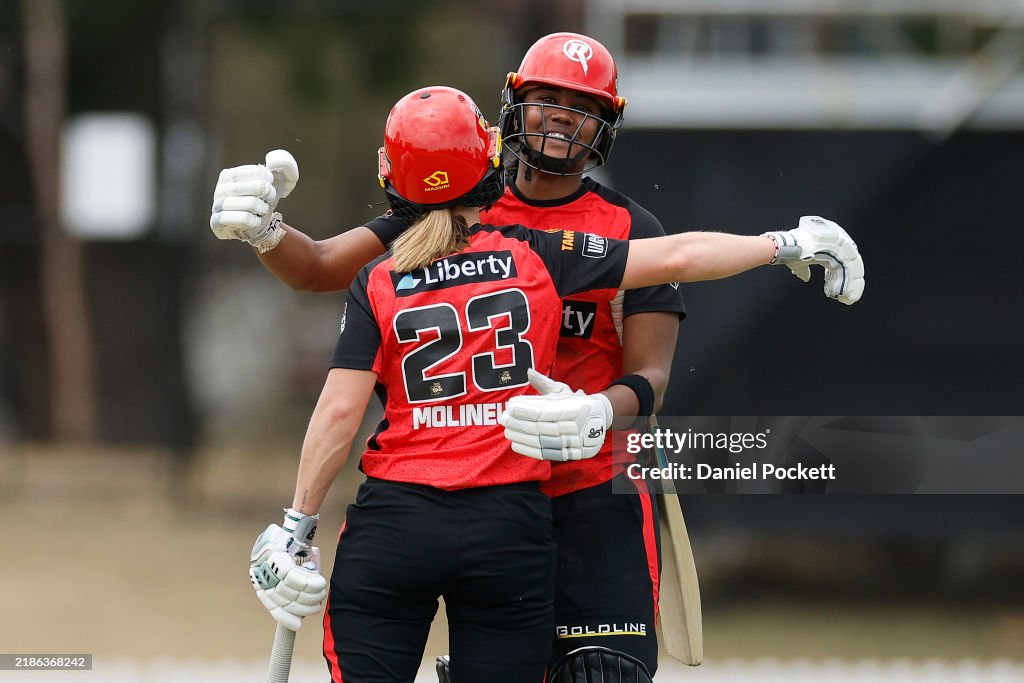 WBBL - Melbourne Renegades v Sydney Thunder