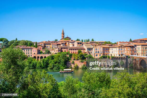 view at cathedral of saint cecilia of albi, france. early in the day and evening . - toulouse imagens e fotografias de stock