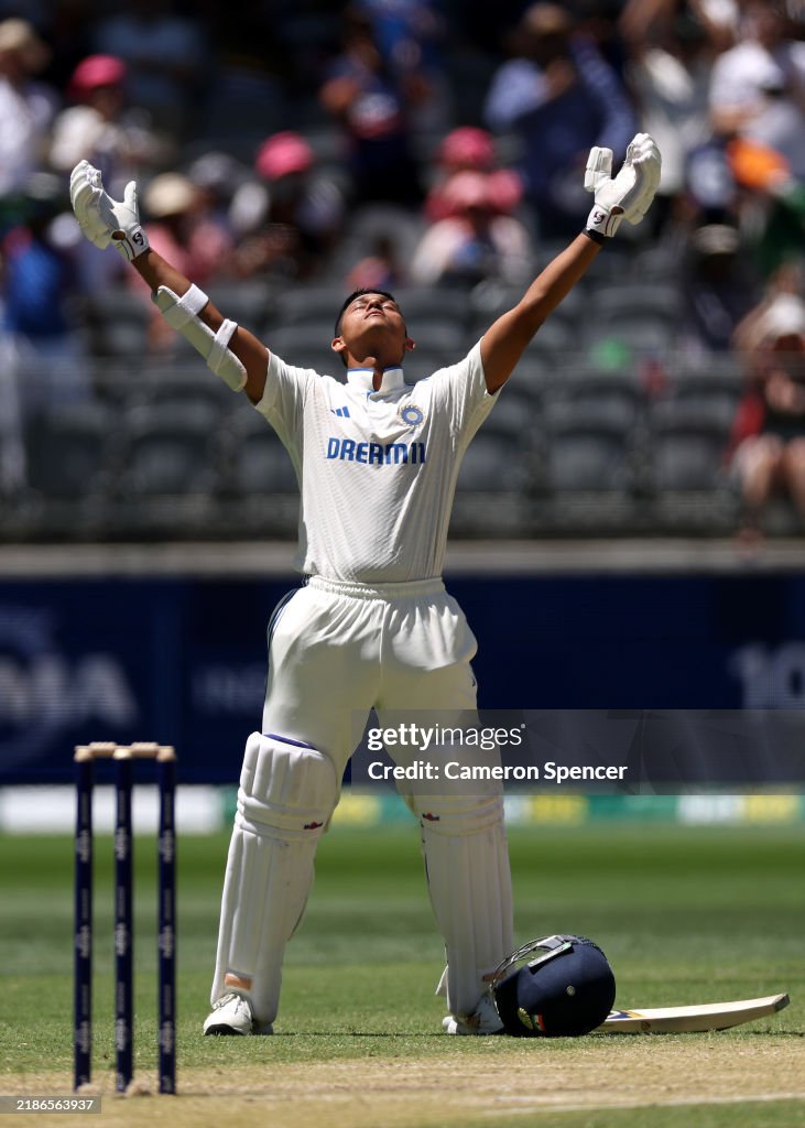 Australia v India - Men's 1st Test Match: Day 3