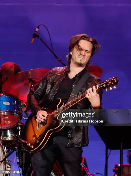 Jonathan Jackson performs at the Nashville Reunion Tour at Ryman Auditorium on November 23, 2024 in Nashville, Tennessee.