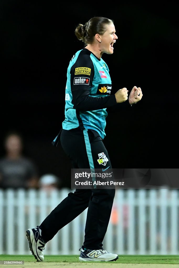 WBBL - Brisbane Heat v Sydney Sixers