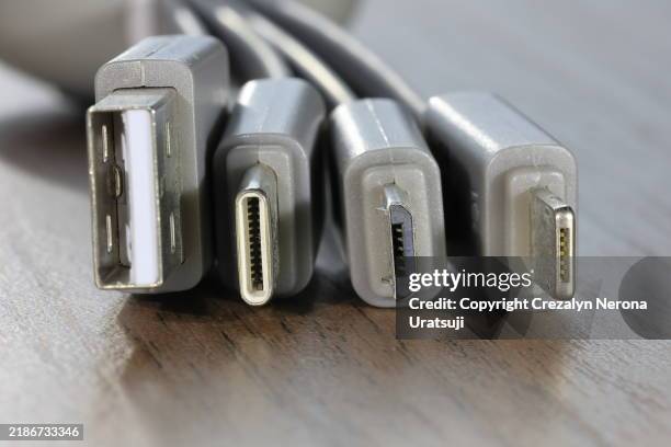 Computer Usb Type A 234 Usb Type A Stock Photos, High-Res Pictures, and Images - Getty Images
