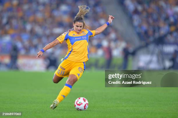 Nayeli Rangel of Tigres UANL femenil kicks the ball during the Final second-leg match between Monterrey and Tigres UANL as part of the Torneo...