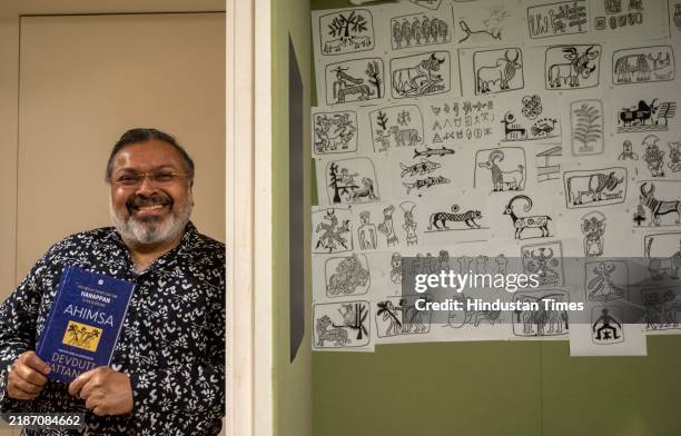 Devdutt 23 Devdutt Pattanaik Stock Photos, High-Res Pictures, and Images ...