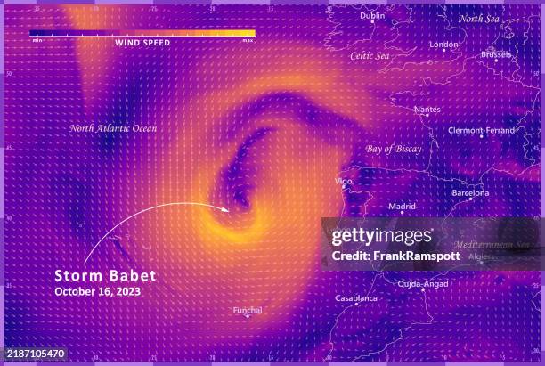 ilustraciones, imágenes clip art, dibujos animados e iconos de stock de storm babet 2023 mapa del tiempo para el viento europa occidental infografía - carta metereológica