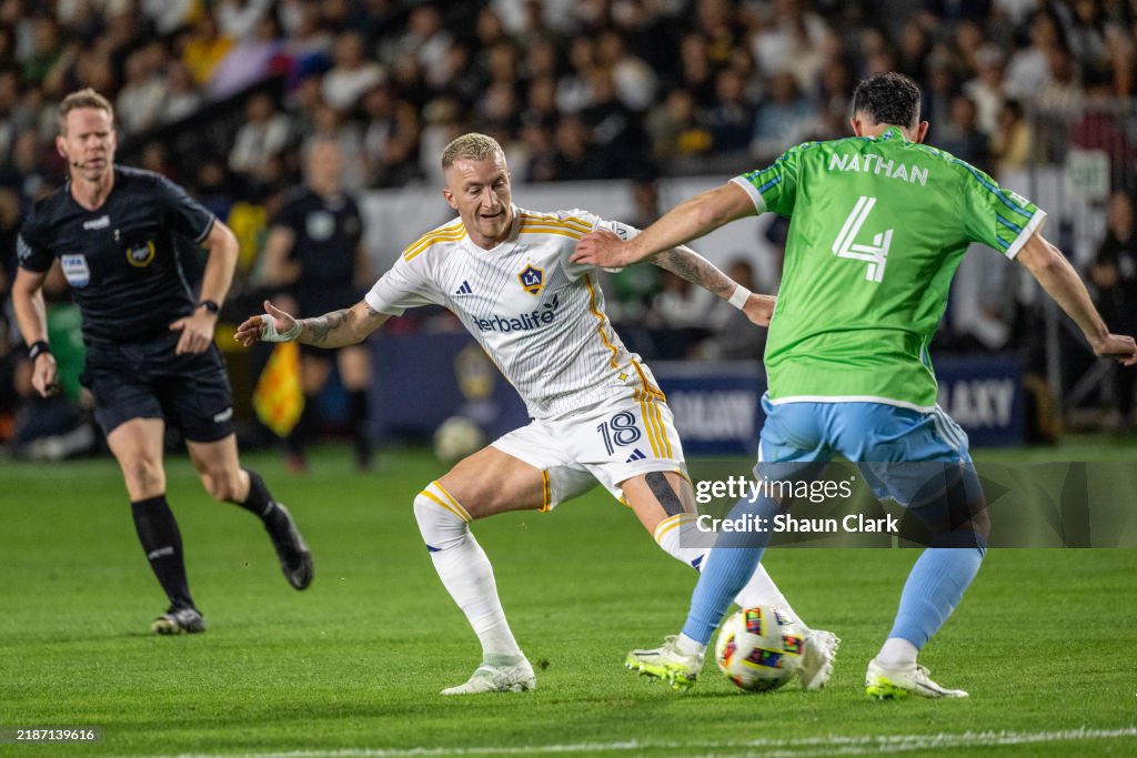 Seattle Sounders v Los Angeles Galaxy