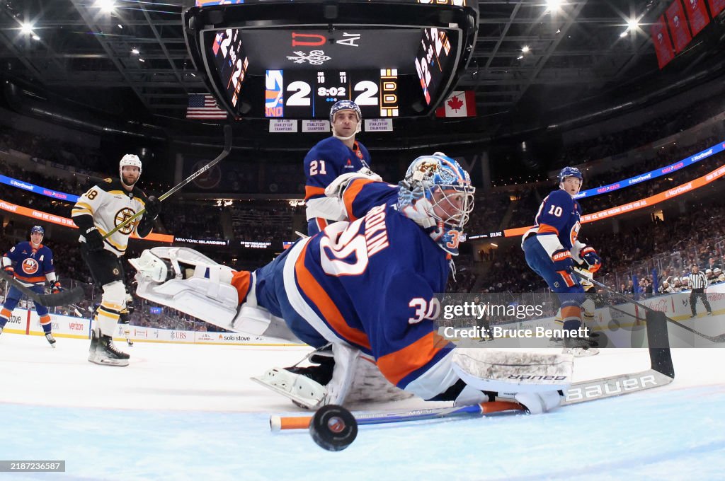 Boston Bruins v New York Islanders
