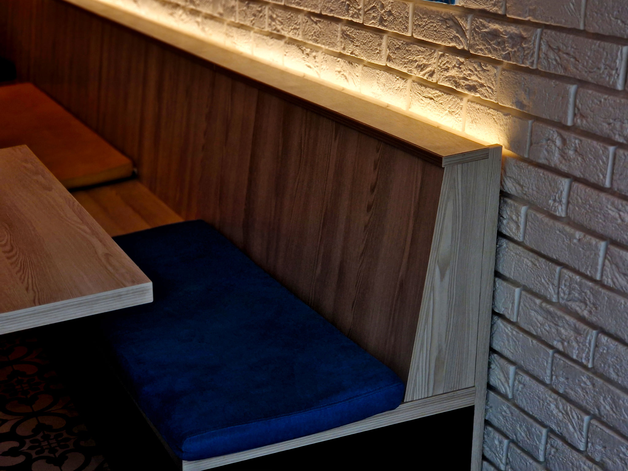 LED light bar