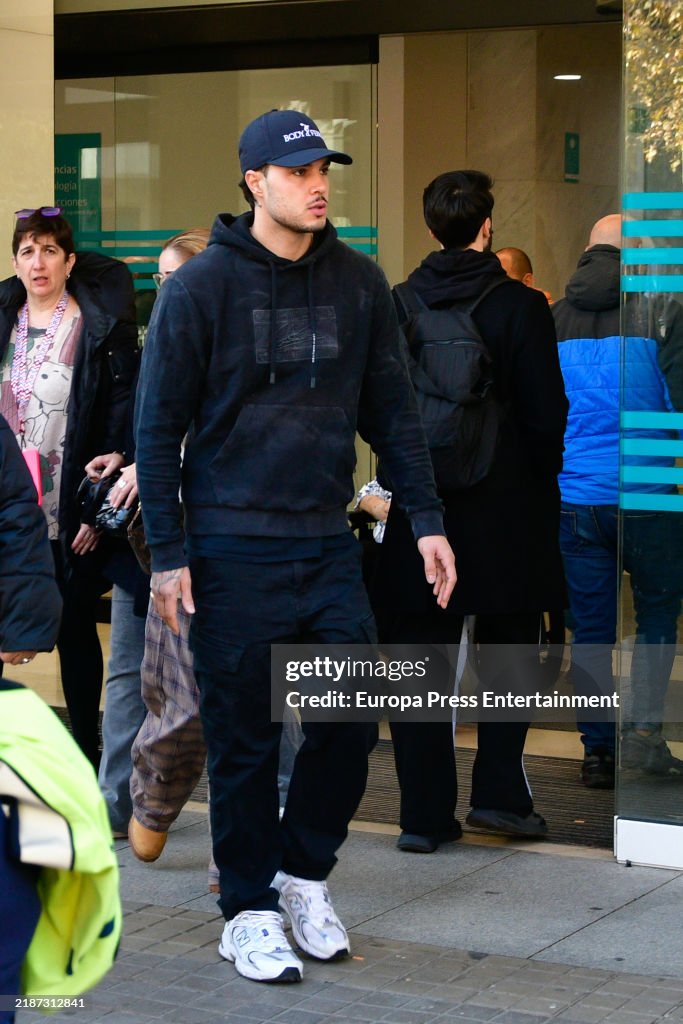 Alejandra Rubio Attends One Of Her Last Pregnancy Check-ups Accompanied By Carlo Coztanzia