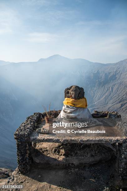 sacred offering to ganesha at the summit of mount bromo - east java province stock pictures, royalty-free photos & images