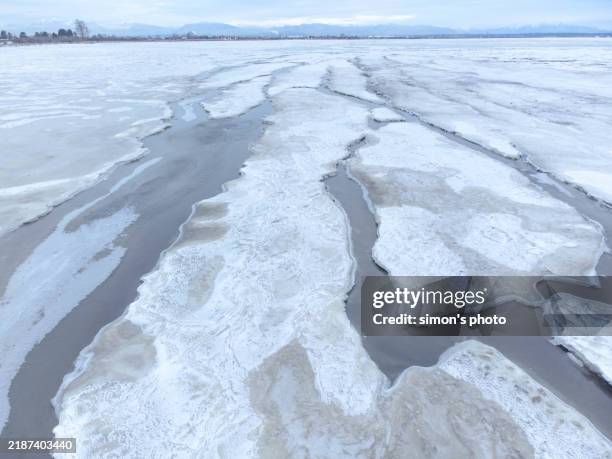 frozen canadian coastline - permafrost stock pictures, royalty-free photos & images