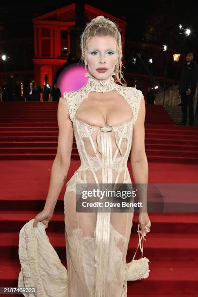 Julia Fox attends The Fashion Awards 2024 presented by Pandora at Royal Albert Hall on December 2, 2024 in London, England.