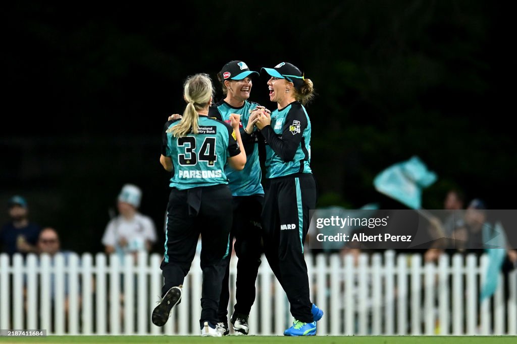 WBBL - The Challenger: Brisbane Heat v Sydney Thunder