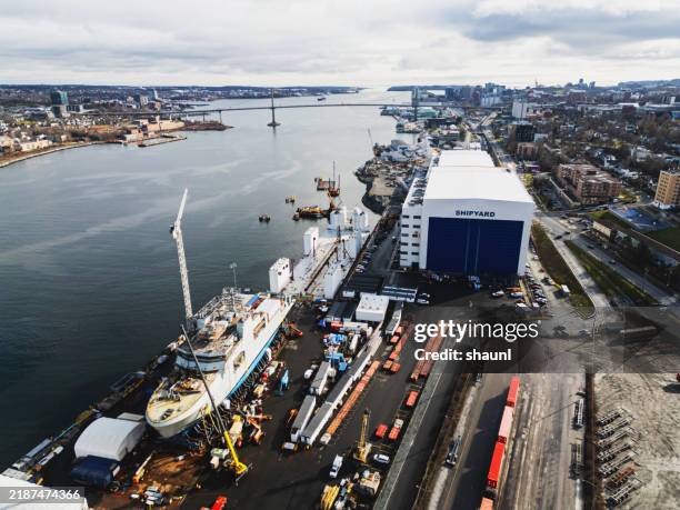 navy vessel at shipyard - shipyard stock pictures, royalty-free photos & images