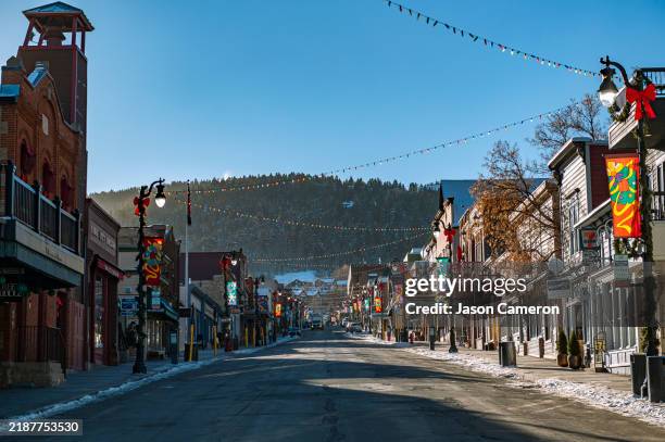 park city main street bright morning - utah stock-fotos und bilder