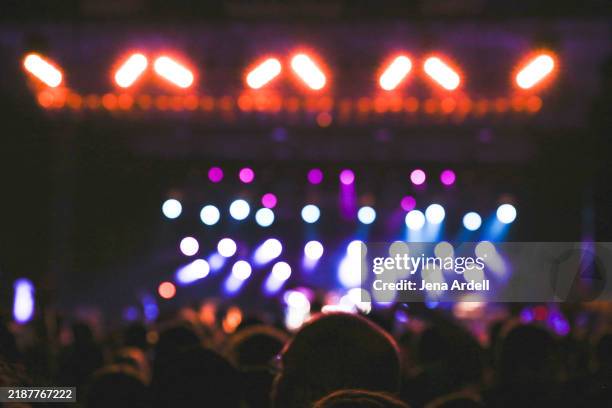 concert lights background, music festival concert background - festivalero fotografías e imágenes de stock