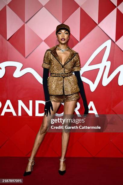 Jourdan Dunn attends The Fashion Awards 2024 presented by Pandora at the Royal Albert Hall on December 02, 2024 in London, England.