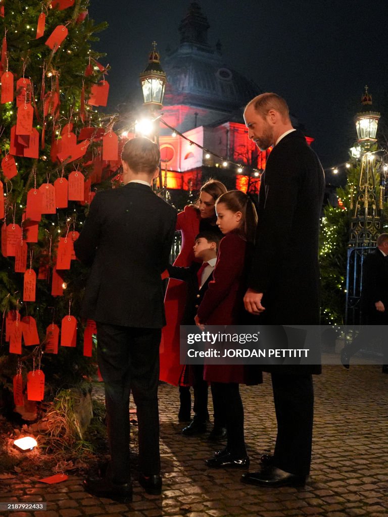 BRITAIN-ROYALS-CHRISTMAS