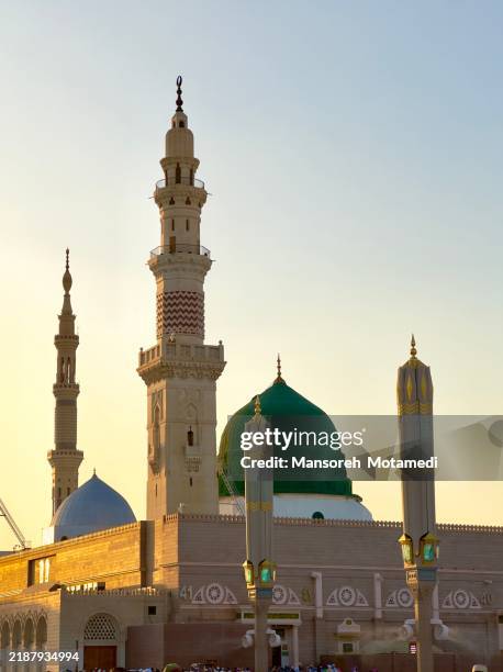 holy shrine of prophet mohammad and masjid al nabi, medina, saudi arabia, october 30,2024 - mosque stock pictures, royalty-free photos & images
