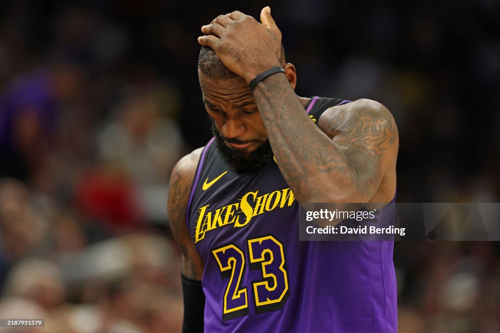 Los Angeles Lakers v Minnesota Timberwolves