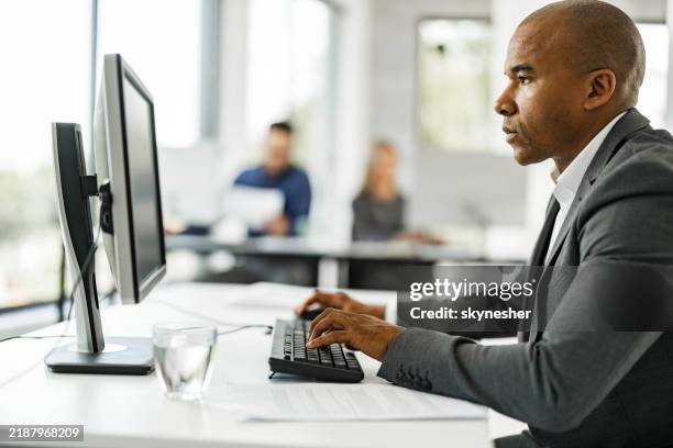 11,974 Computer Side Profile Stock Photos, High-Res Pictures, and ...