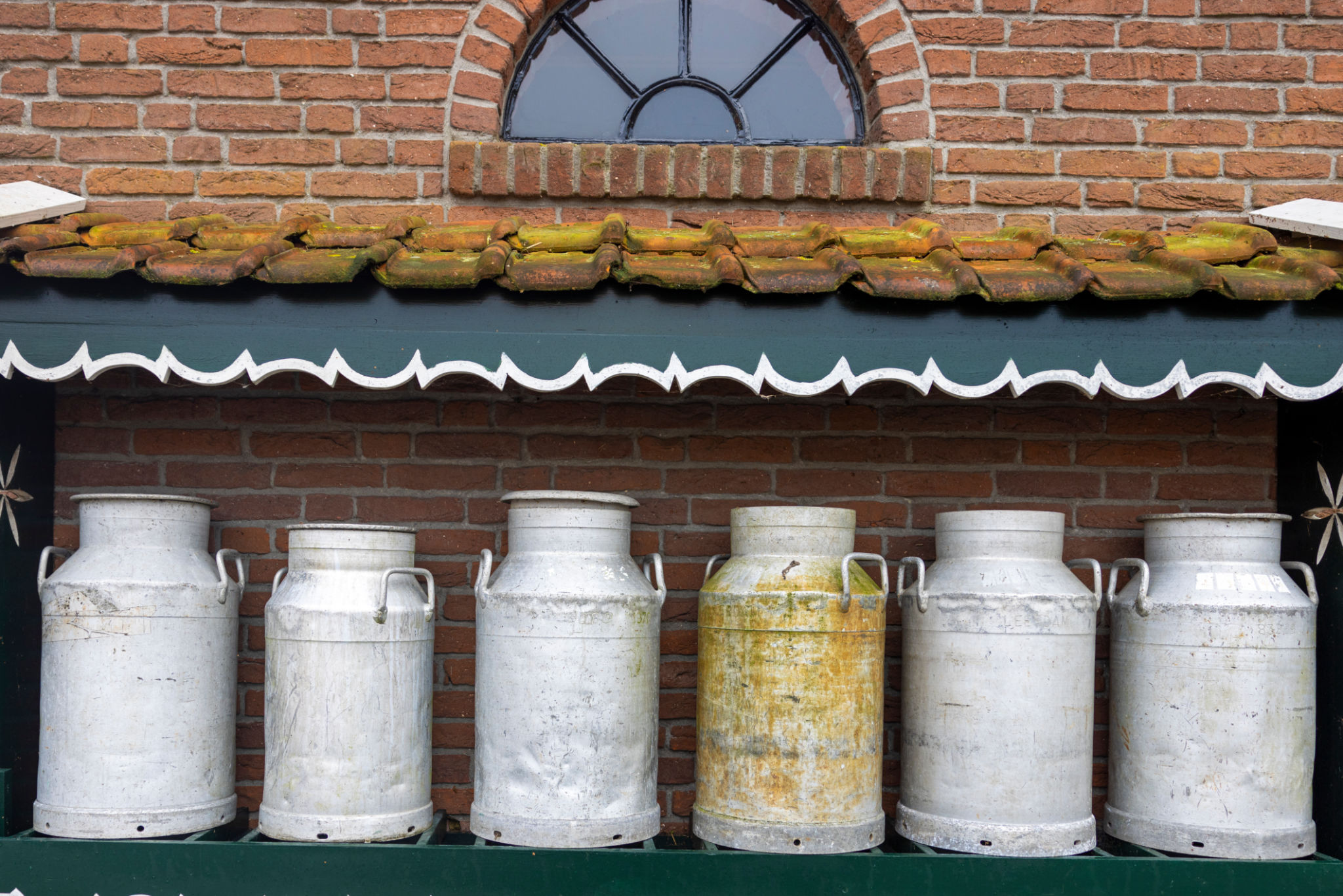 upvc paint cans