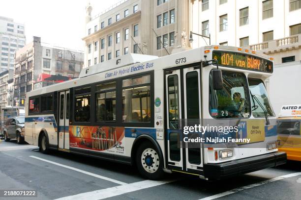 Mta R668 688 Mta City Bus Stock Photos, High-Res Pictures, and Images - Getty Images