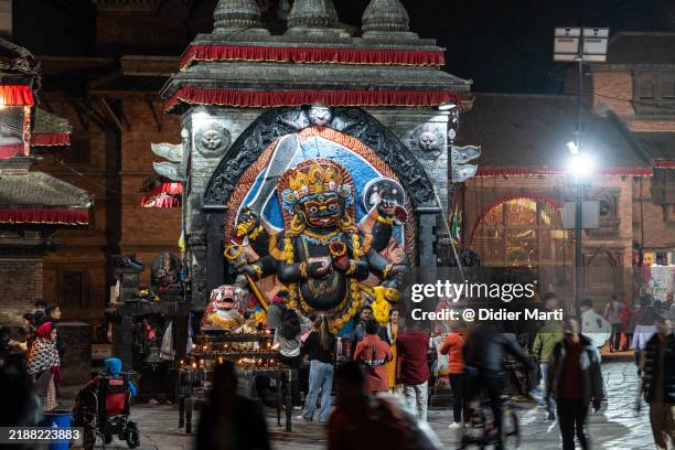 shiva shrine in durbar square in kathmandu - lord shiva stock pictures, royalty-free photos & images
