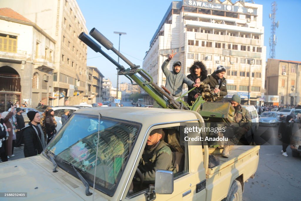 Anti-regime forces take control of Homs province city center