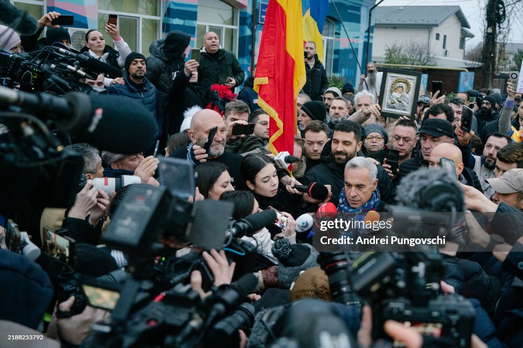 Romania's Runoff Presidential Vote Cancelled After Court Invalidates 1st Round