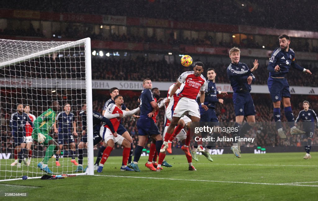 Arsenal FC v Manchester United FC - Premier League