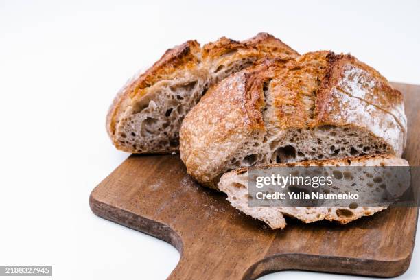 sourdough bread loaf. rye bread. healthy eating. - lievito naturale foto e immagini stock