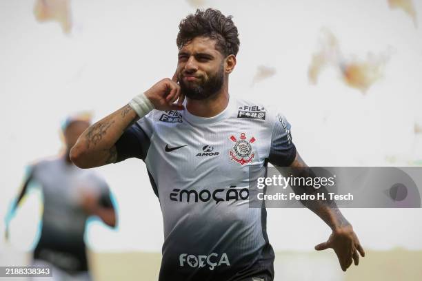 Yuri Alberto of Corinthians celebrates after scoring the first goal of his team during the match between Gremio and Corinthians as part of...