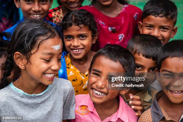 group of happy kids, haputale, ceylon - sri lankan ethnicity stock pictures, royalty-free photos & images