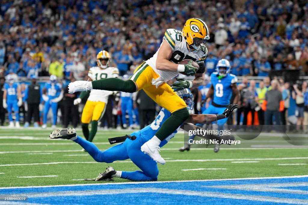 Green Bay Packers v Detroit Lions