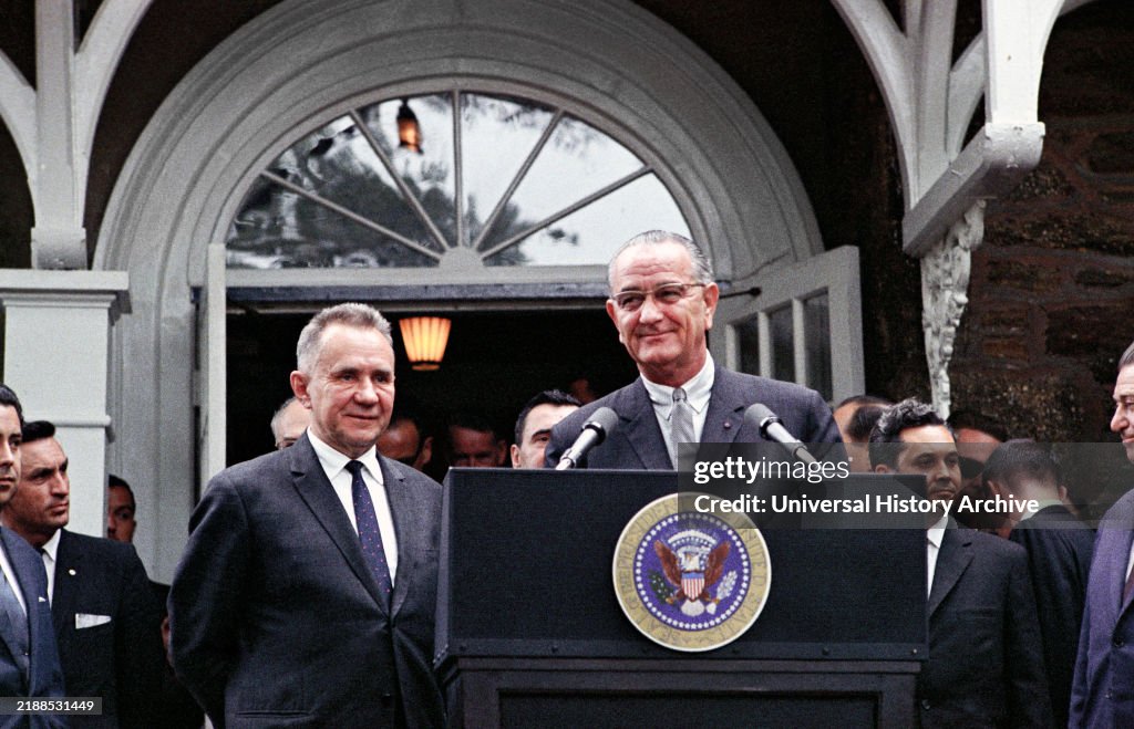 Soviet Premier Aleksei Kosygin, U.S. President Lyndon B. Johnson at podium, Glassboro Summit Conference, Glassboro State College, Glassboro, New Jersey, USA, Yoichi Okamoto, June 23, 1967