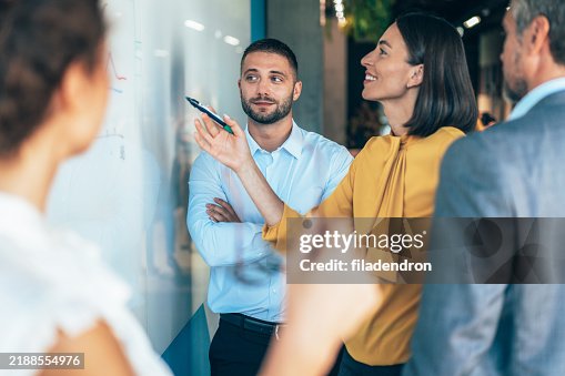 Unternehmen-Team-brainstorming Unternehmen-Team-brainstorming