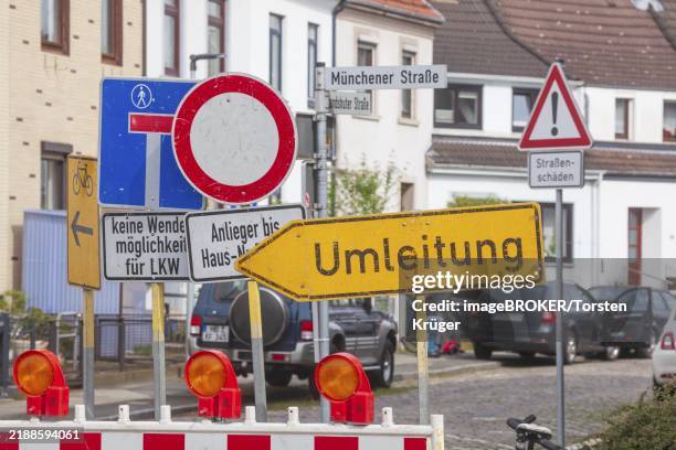 German Bad Sign 17,799 German Traffic Signs Stock Photos, High-Res Pictures, and Images ...