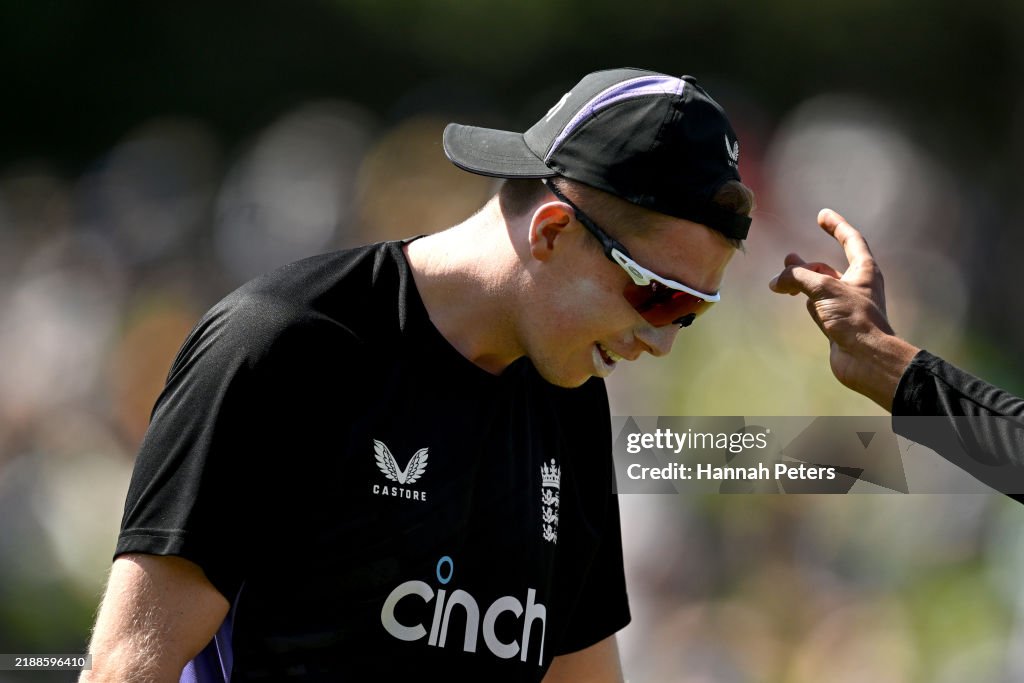 New Zealand v England - 2nd Test: Day 2