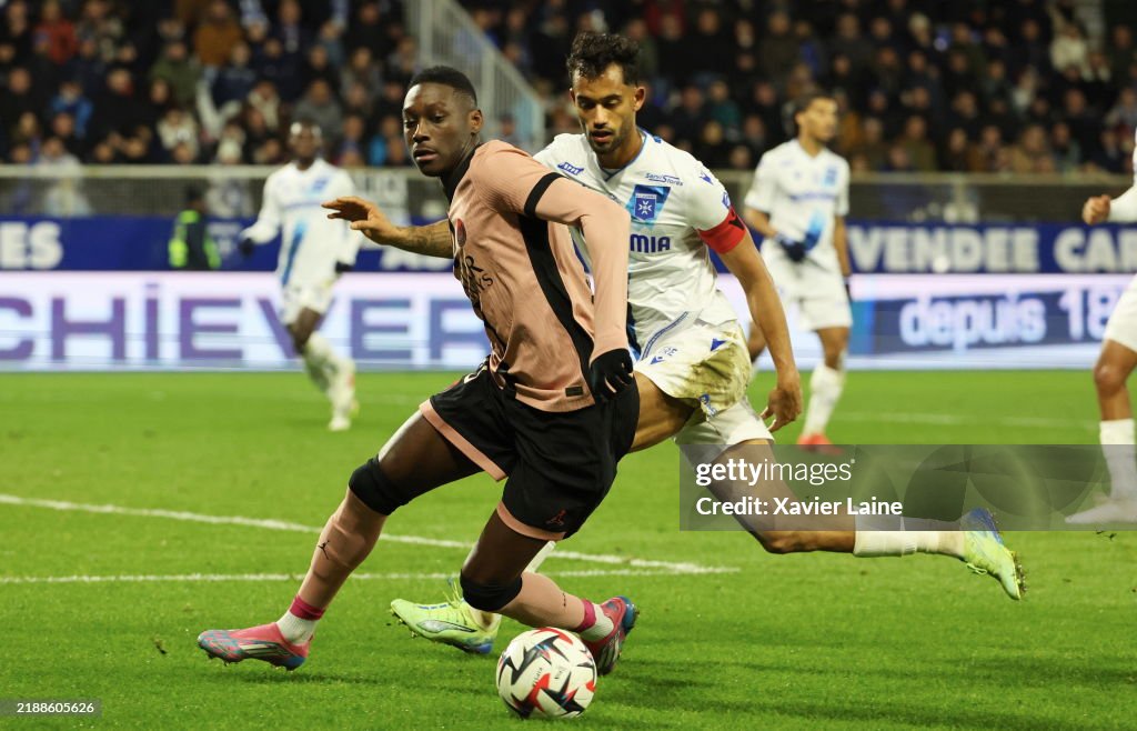 AJ Auxerre v Paris Saint-Germain - Ligue 1 McDonald's